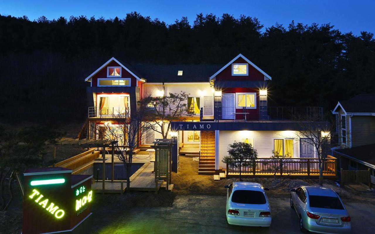 Gyeongju Tiamo Pension Exterior photo